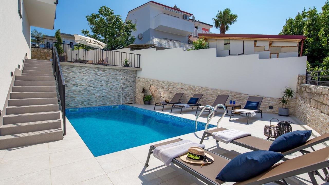 Apartments Villa Frankola With Swimming Pool Crikvenica Exteriér fotografie
