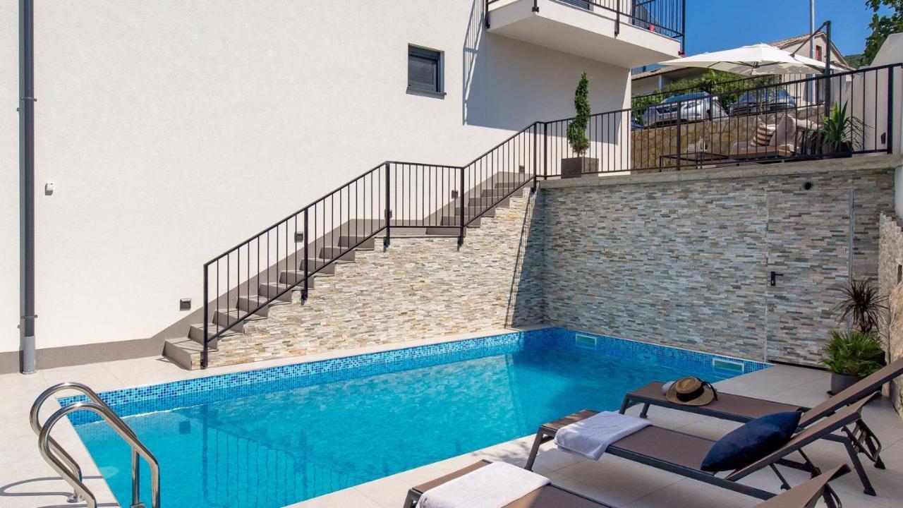 Apartments Villa Frankola With Swimming Pool Crikvenica Exteriér fotografie