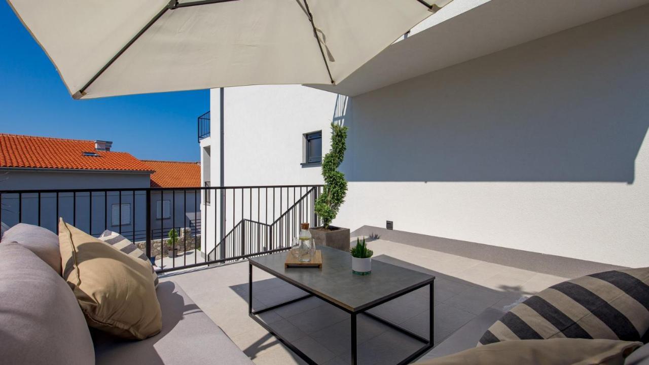 Apartments Villa Frankola With Swimming Pool Crikvenica Exteriér fotografie